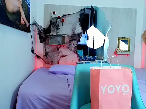 ZaraRousse online show from 10-26-25, 03:23