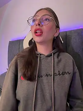 Dirty-Bunnyyy online show from 04-17-26, 03:09