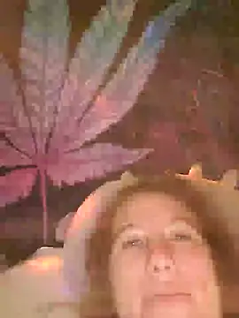 Snapshot of Seductivefoxy@xh chatting on 03-16-25, 10:53 Seductivefoxyxh online show from 03-16-25, 10:53