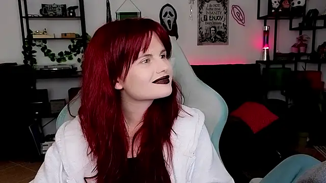 Della Ideal online show from 04-15-26, 07:58