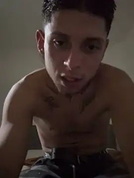 Snapshot of Cristopher1112 chatting on 02-01-26, 08:02 Cristopher1112 online show from 02-01-26, 08:02