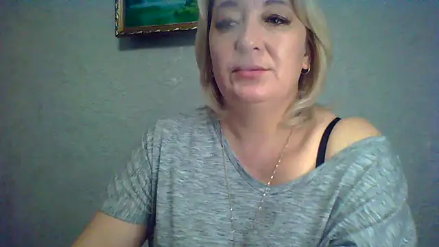ArielXLoveresss online show from 10-04-25, 08:56