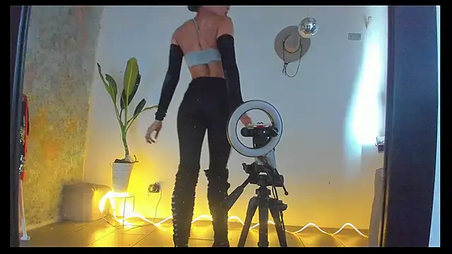 Snapshot of SoleiAndKairo chatting on 04-07-26, 08:20 SoleiAndKairo online show from 04-07-26, 08:20