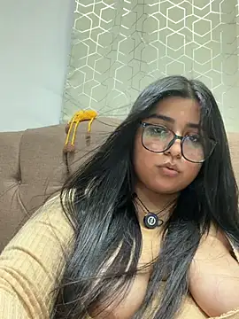 Snapshot of virginbrunette99 chatting on 07-19-26, 06:17 virginbrunette99 online show from 07-19-26, 06:17