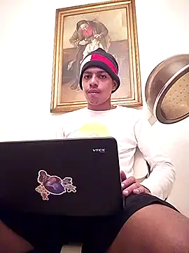 Snapshot of Israel1313_ chatting on 02-26-25, 02:04 Israel1313 online show from 02-26-25, 02:04