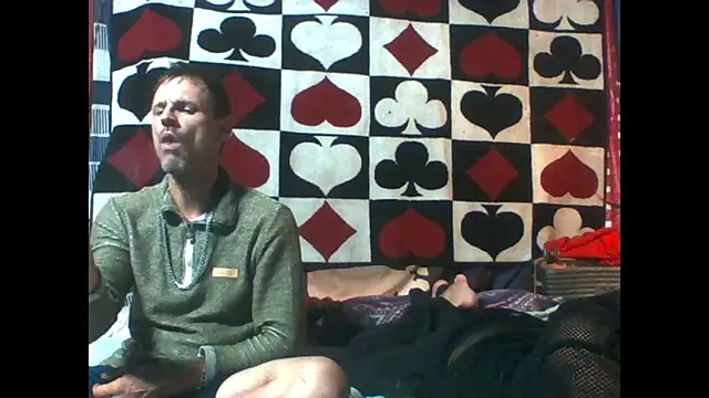 SillyRabbitz online show from 06-19-26, 07:01