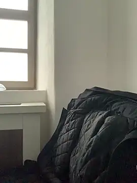 Mike8523 online show from 12-21-25, 07:04