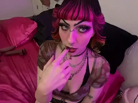 ChrryFoxx online show from 11-29-25, 10:18