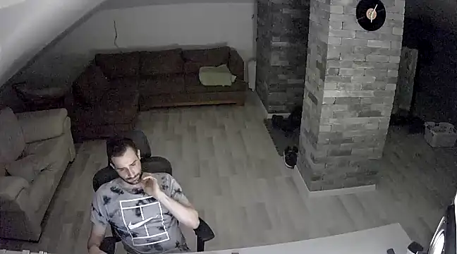 gryzoon online show from 03-18-25, 07:20