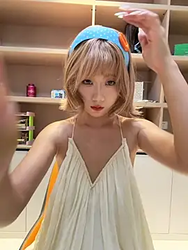 Snapshot of Xiaoxia-Baby chatting on 08-05-26, 06:16 Xiaoxia-Baby online show from 08-05-26, 06:16