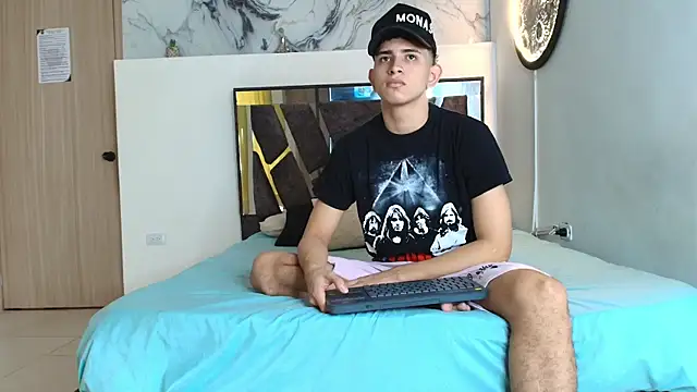 KING OFF BOYS online show from 11-09-25, 01:31