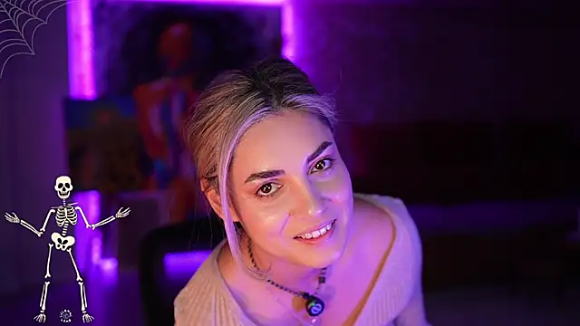  Allie  online show from 10-28-25, 05:22