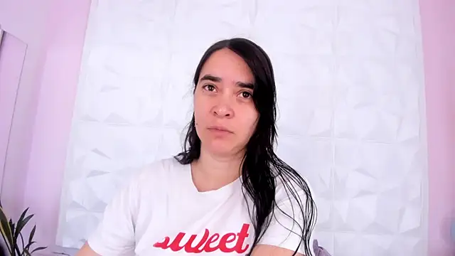 Valeriagomez  online show from 10-28-25, 12:09