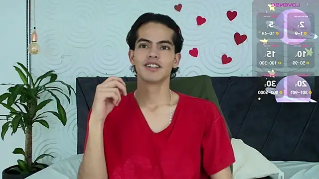 Snapshot of Maximoherrera_16 chatting on 05-27-26, 12:46 Maximoherrera 16 online show from 05-27-26, 12:46
