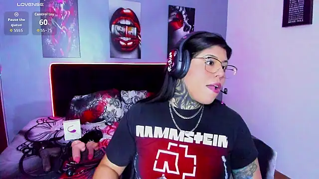 Veronika metal online show from 04-12-26, 09:09