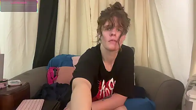 Snapshot of mothh1 chatting on 07-18-26, 10:41 mothh1 online show from 07-18-26, 10:41