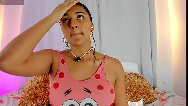 Snapshot of Melodymoore_ chatting on 07-24-26, 11:03 Melodymoore online show from 07-24-26, 11:03