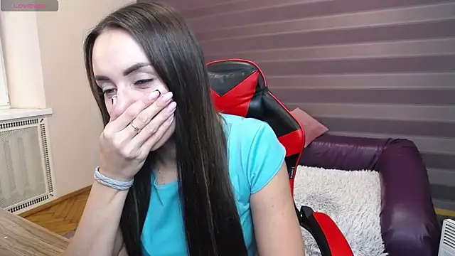 JenniferStone online show from 10-04-25, 07:06