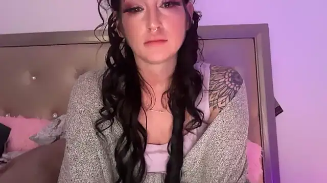 IvyyRosee88 online show from 10-17-25, 01:53