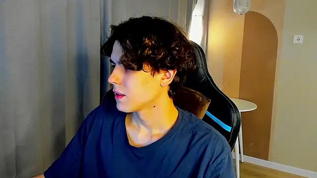 Snapshot of TravisRevas chatting on 03-03-26, 03:34 TravisRevas online show from 03-03-26, 03:34