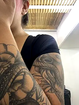 Snapshot of Madisson-Rivas chatting on 11-03-25, 08:32 Madisson-Rivas online show from 11-03-25, 08:32