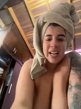 Snapshot of Madisson-Rivas chatting on 11-26-25, 05:25 Madisson-Rivas online show from 11-26-25, 05:25