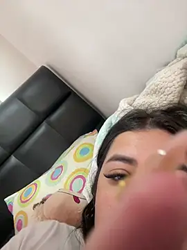 Snapshot of Madisson-Rivas chatting on 01-05-26, 06:00 Madisson-Rivas online show from 01-05-26, 06:00