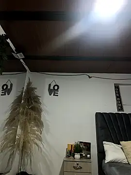 Snapshot of miaoconell chatting on 05-13-26, 10:17 miaoconell online show from 05-13-26, 10:17
