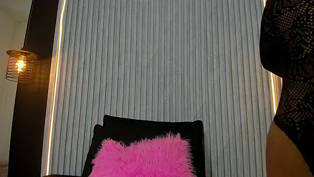 alahia betancurx online show from 01-13-26, 01:49