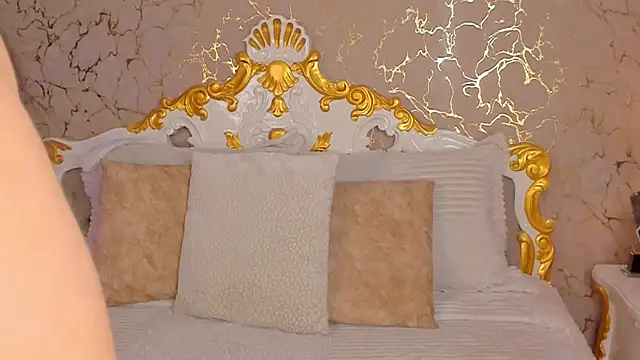 ScarlettWallace online show from 03-21-25, 07:46