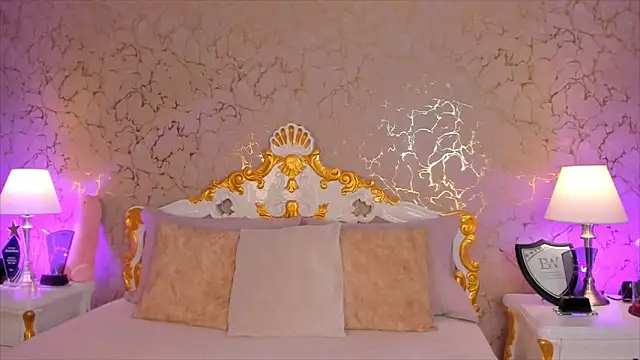 ScarlettWallace online show from 10-03-25, 08:39