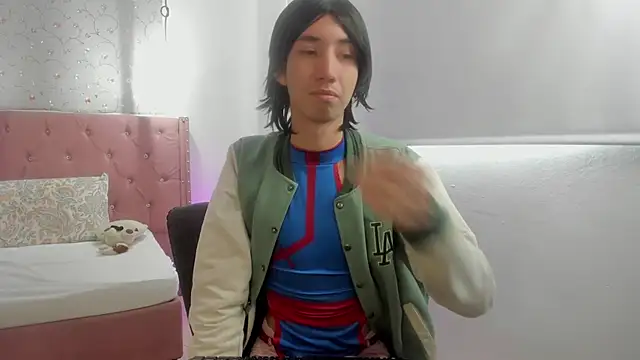 loverisu-coral online show from 02-02-26, 09:02