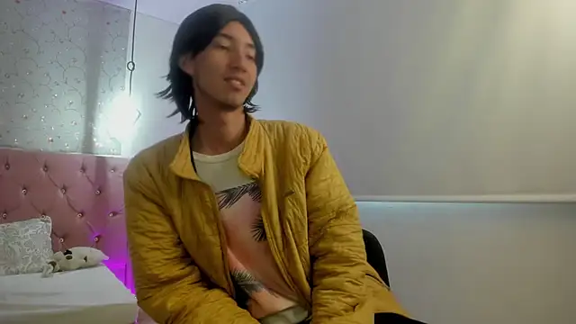 loverisu-coral online show from 02-22-26, 09:24