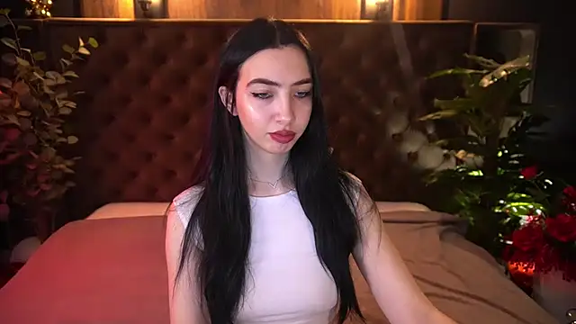 WildKittenX  online show from 03-12-26, 06:41