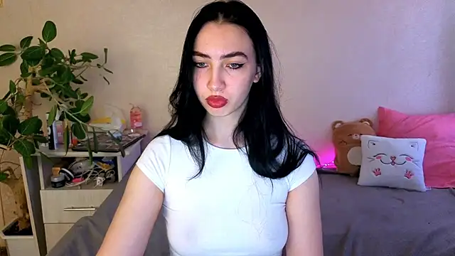Snapshot of WildKittenX_ chatting on 06-05-26, 04:08 WildKittenX online show from 06-05-26, 04:08