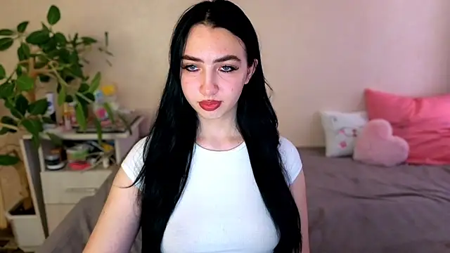 Snapshot of WildKittenX_ chatting on 06-30-26, 04:13 WildKittenX online show from 06-30-26, 04:13