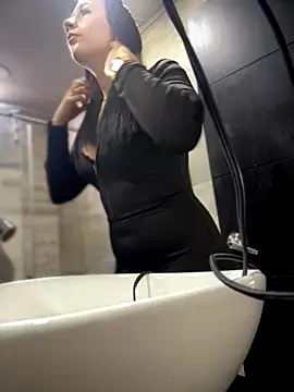 Mila LS online show from 11-23-25, 01:00