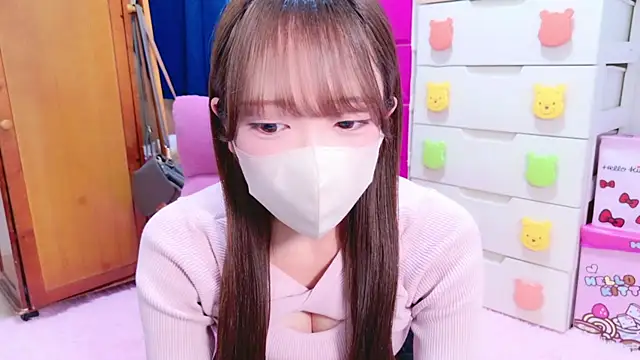 Snapshot of Oo_aki chatting on 03-18-25, 11:08 Oo aki online show from 03-18-25, 11:08