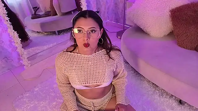 madisonjones- online show from 11-26-25, 07:04