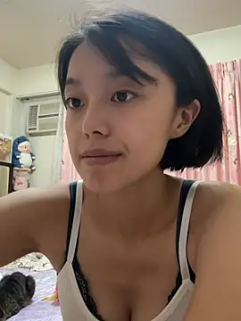 Snapshot of ladypaggy chatting on 05-02-26, 01:49 ladypaggy online show from 05-02-26, 01:49