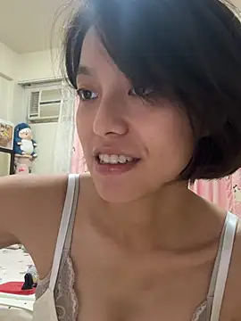 Snapshot of ladypaggy chatting on 06-18-26, 05:17 ladypaggy online show from 06-18-26, 05:17
