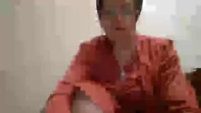 Snapshot of Lota5821 chatting on 05-04-26, 06:15 Lota5821 online show from 05-04-26, 06:15