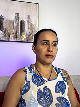 Sara Charmy online show from 11-05-25, 11:32