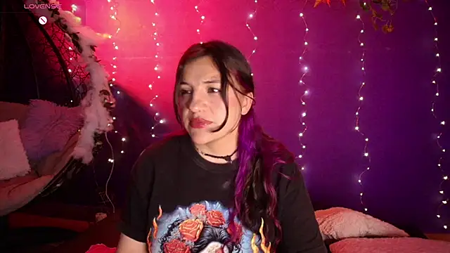 TaraTaylorr online show from 11-16-25, 07:14