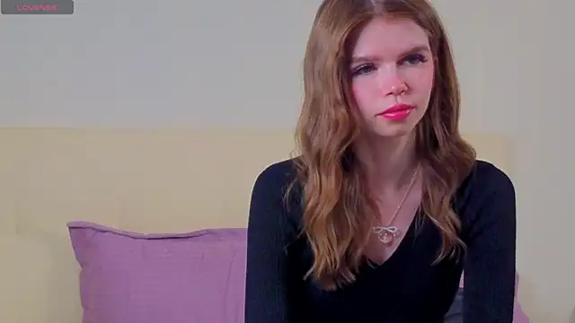 Snapshot of AmityDilley chatting on 10-26-25, 06:19 AmityDilley online show from 10-26-25, 06:19