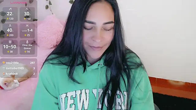 luna lgomez  online show from 03-13-25, 02:23