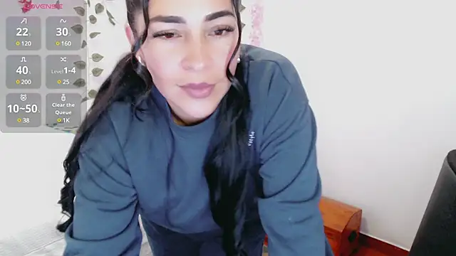 luna lgomez  online show from 03-19-25, 11:17