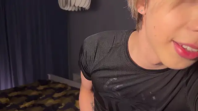 Snapshot of ciaoalex chatting on 03-04-25, 06:07 ciaoalex online show from 03-04-25, 06:07