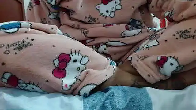 FresitaSquirt24 online show from 04-05-26, 05:37