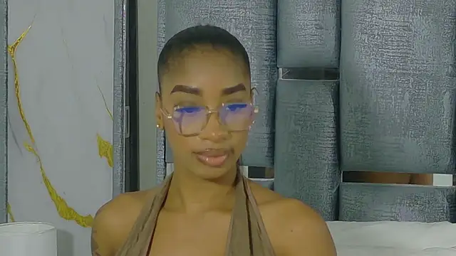 Angelesmith1 online show from 12-18-25, 09:10